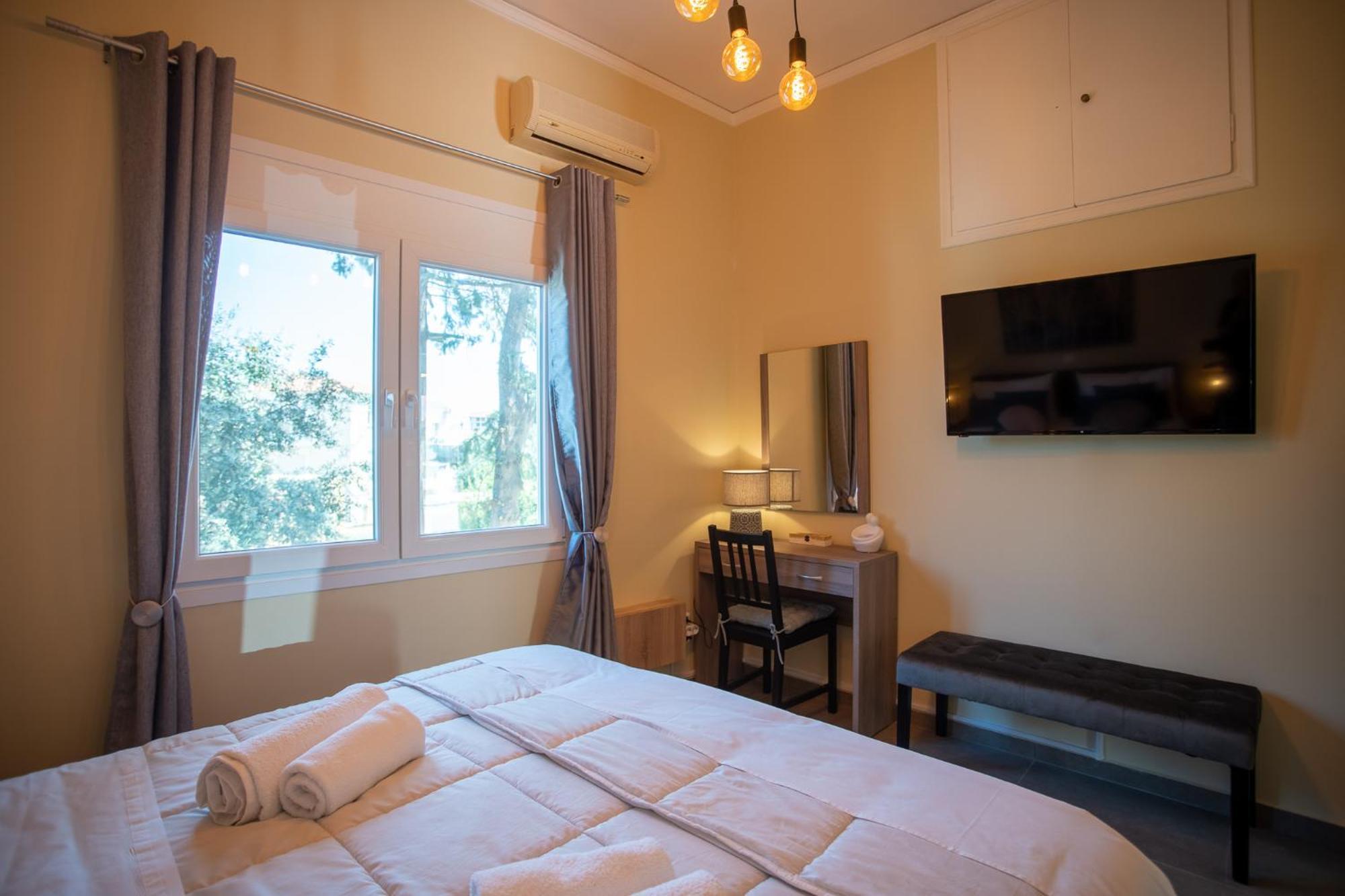 Two Bedroom Apartment, Mytilene Lesvos Esterno foto